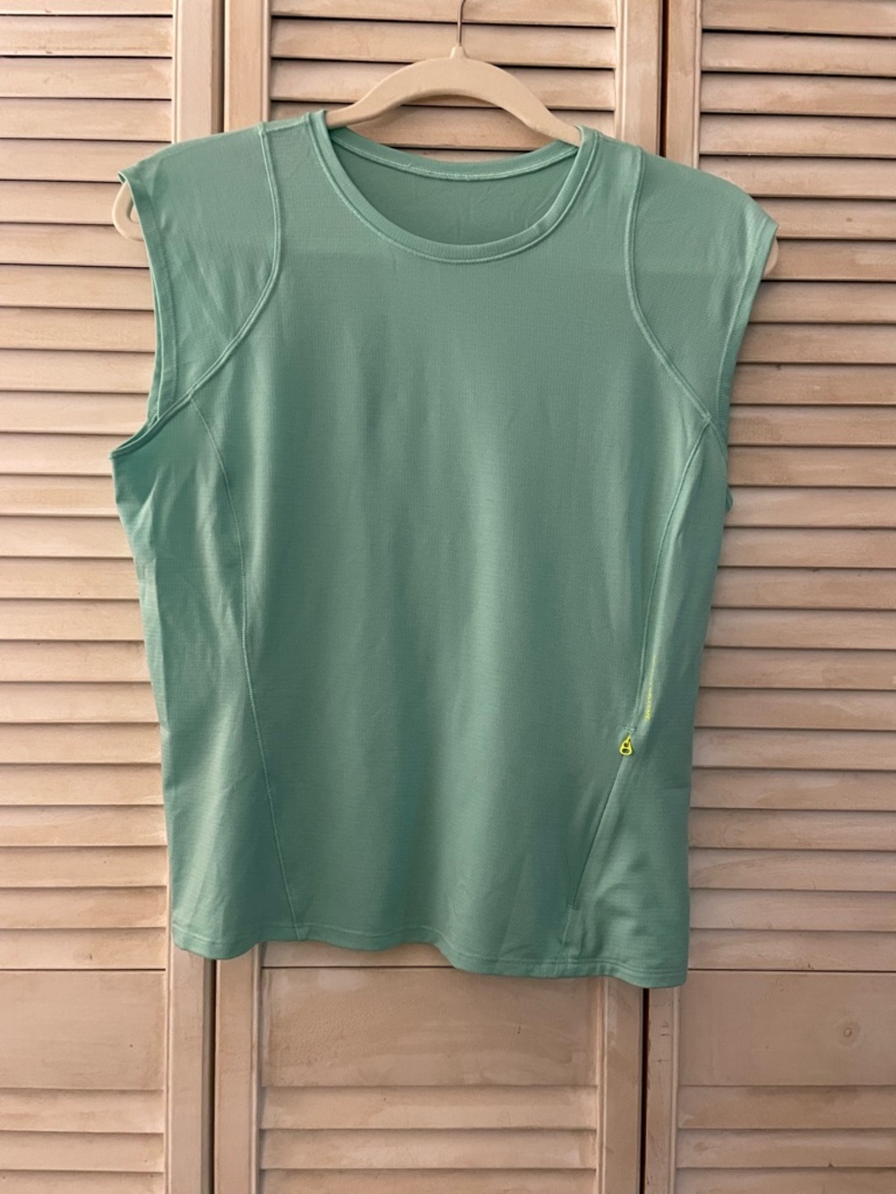 Lululemon Athletica Cap Sleeve Hiking Tank in Wild Mint